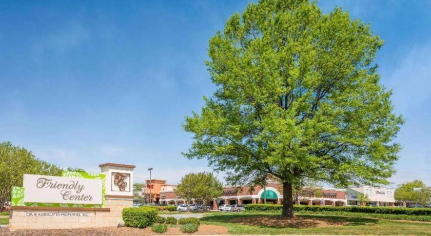 Clarion Pointe - Greensboro Coliseum Area Eksteriør billede