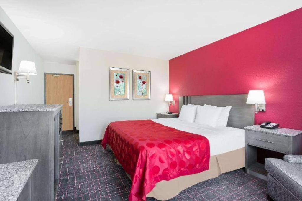Clarion Pointe - Greensboro Coliseum Area Eksteriør billede