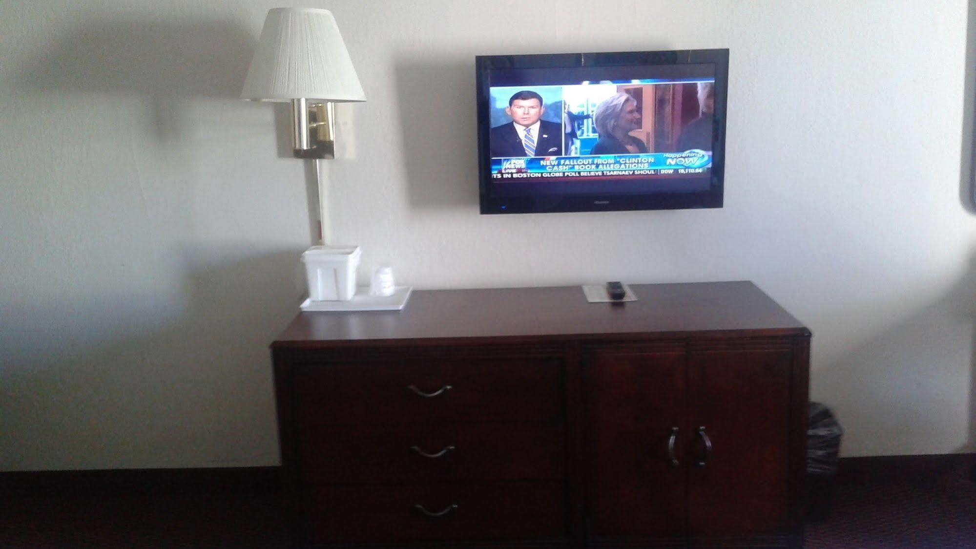 Clarion Pointe - Greensboro Coliseum Area Eksteriør billede